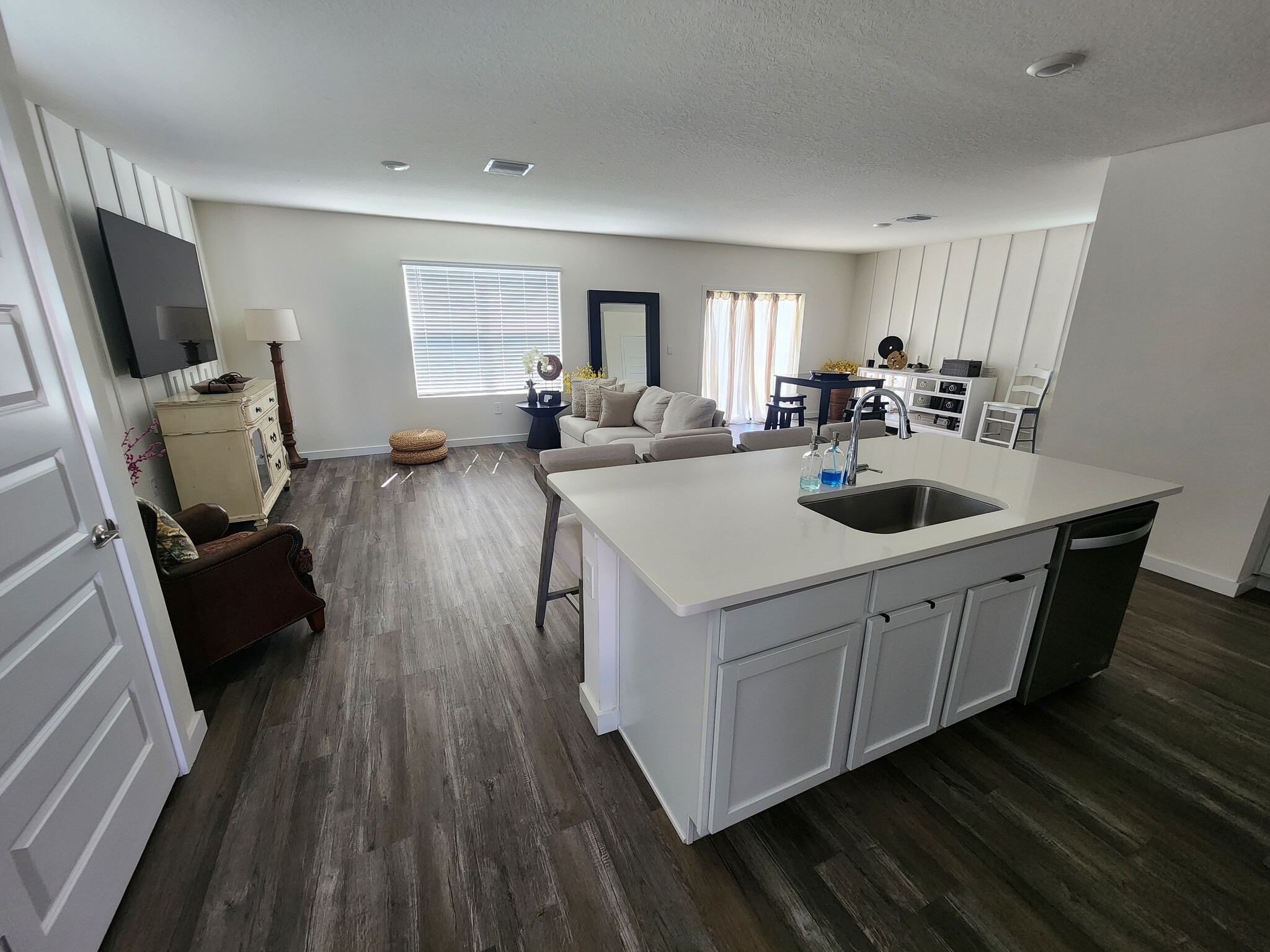 Kitchen / Living Area - 17020 Barnwood Pl