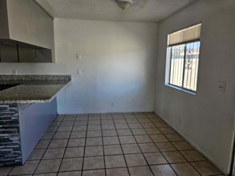 Building Photo - 2428 Statz St