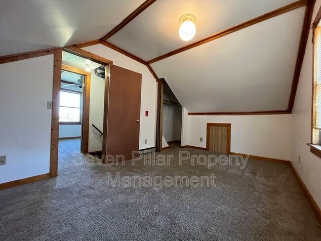 Building Photo - 9252 Mink St SW