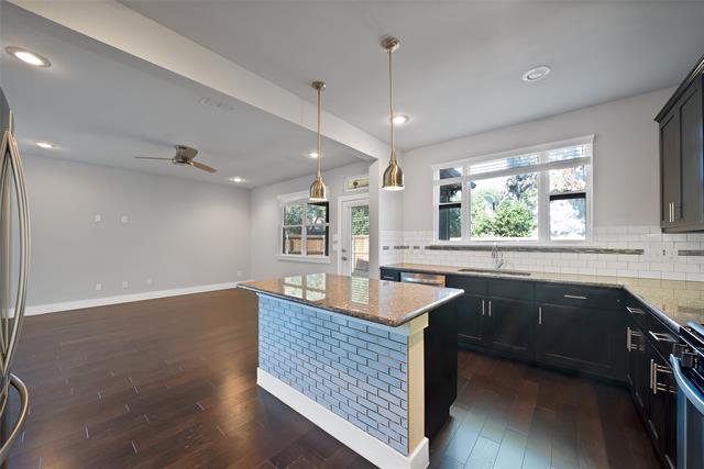 Building Photo - 2918 Merrimac St