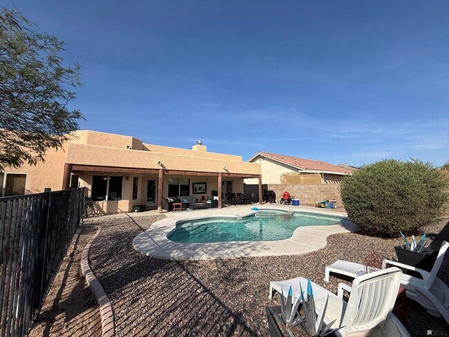 Building Photo - 10745 E 38th Ln