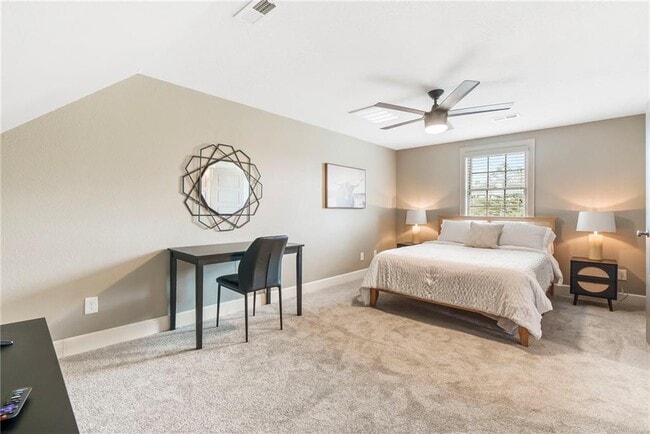 Building Photo - 5307 S Bellview Rd