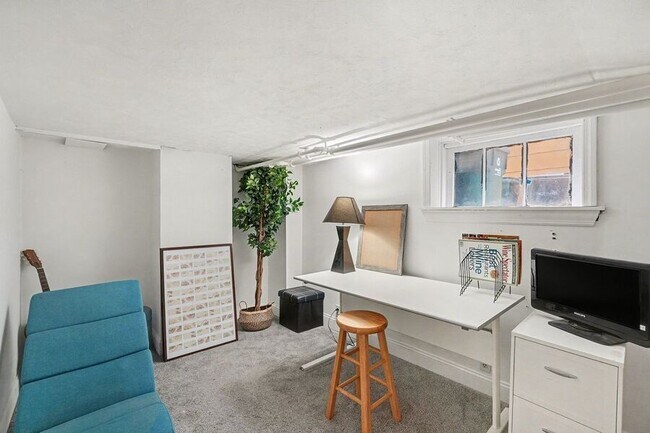 Building Photo - 3639 Columbus Ave