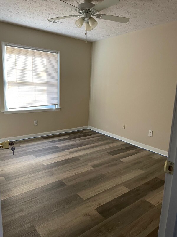 Building Photo - 76 Cardinal Ln