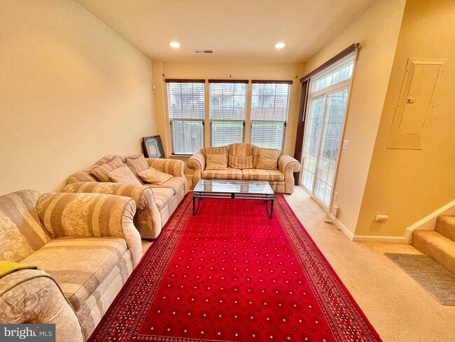 Building Photo - 155 Short Branch Rd