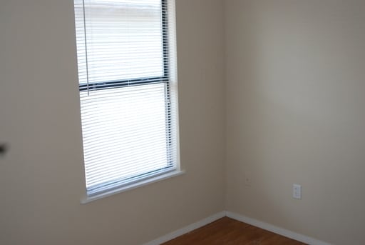 Building Photo - 930-932 Berry Street