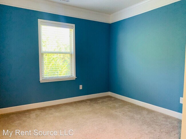 Building Photo - 3 br, 2.5 bath House - 2537 Josselyn Lane SE