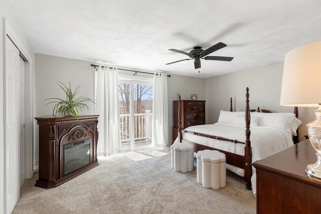 Building Photo - 320 Newbury St