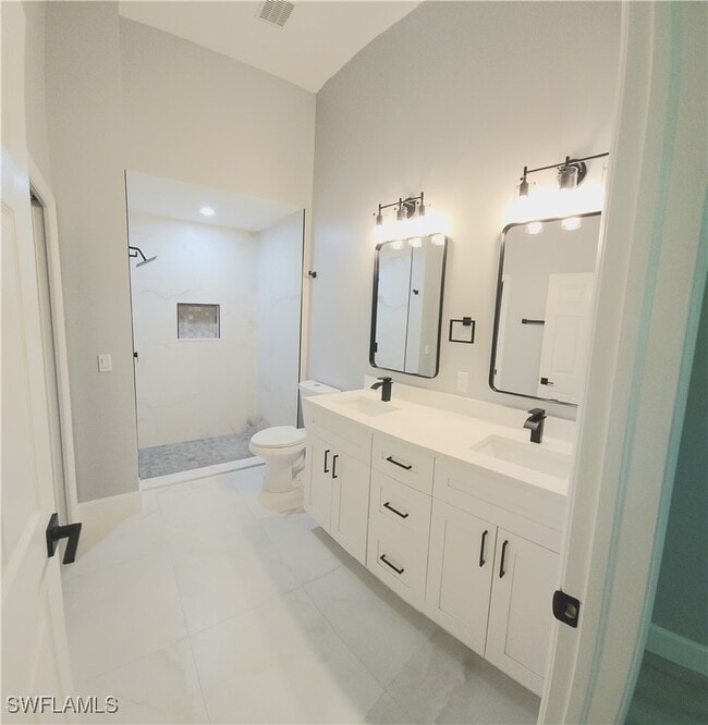 Building Photo - 7745 Woodbrook Cir