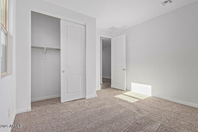 Building Photo - 16035 W El Cortez Pl