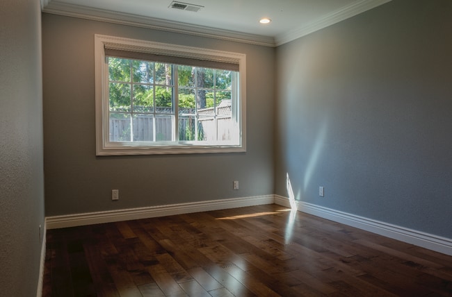 Building Photo - Beautifully remodeled, Los Altos Schools, ...