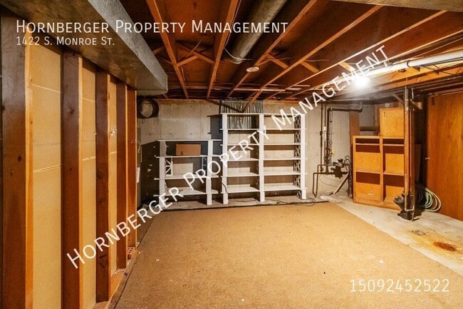 Building Photo - 1422 S Monroe St