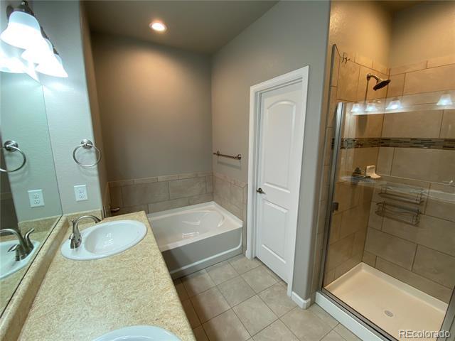 Building Photo - 11250 Florence St