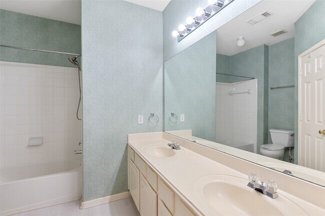 Building Photo - 18407 Timber Strand Dr