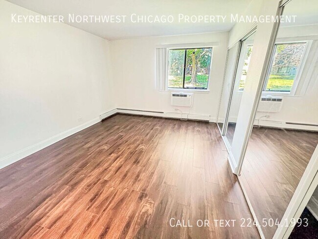 Building Photo - 1465 N Winslowe Dr