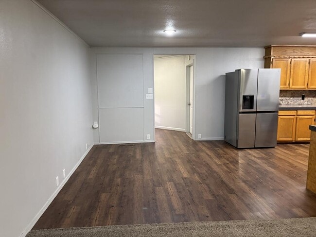 Building Photo - 17822 S Bryant Rd