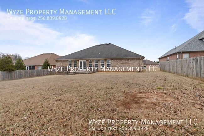 Building Photo - 104 Hardiman Pl Ln