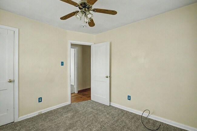 Building Photo - Call Sabrina Thomas at 757-767-0767 for more information