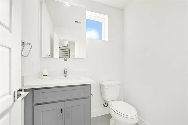 Building Photo - 4623 Cochran St