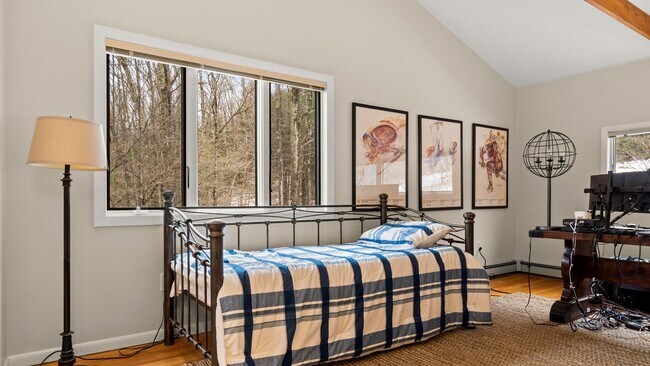 Building Photo - 14 Glendale Rd