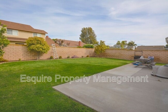 Building Photo - 1170 Novato Dr