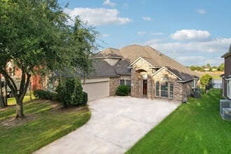 Building Photo - 10206 Pine Flats Dr