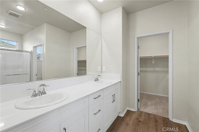 Building Photo - 28506 Via Priorat