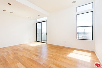 Building Photo - 8639 Whitworth Dr