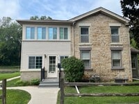 Building Photo - 538