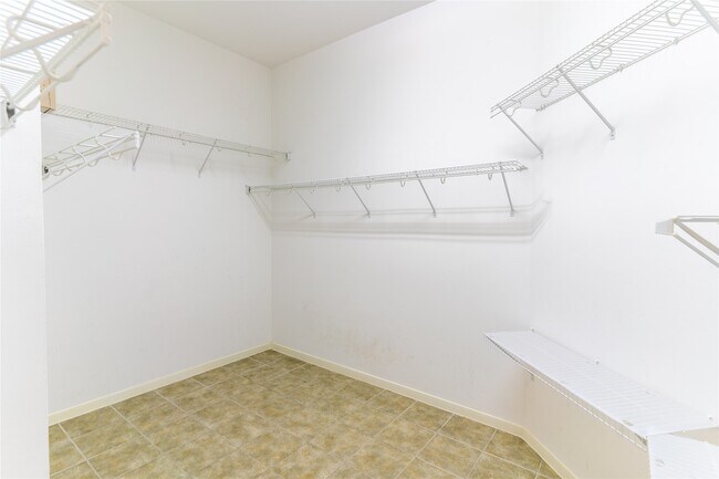 Building Photo - 16123 Hitching Post Ct
