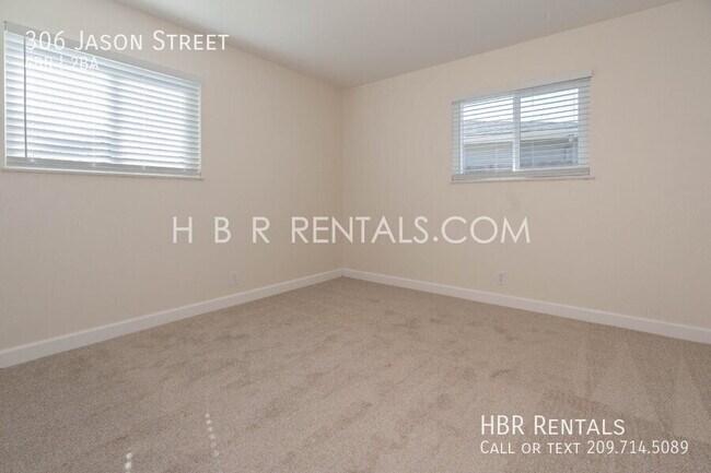 Building Photo - 306 Jason St