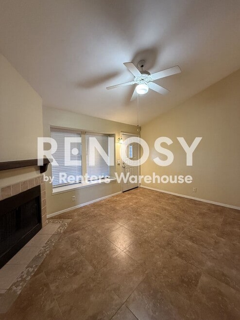 Building Photo - 8111 W Wacker Rd