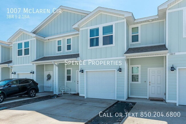 Building Photo - 1007 McLaren Cir