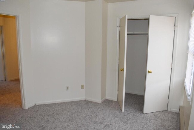 Building Photo - 955 Orchard Dr