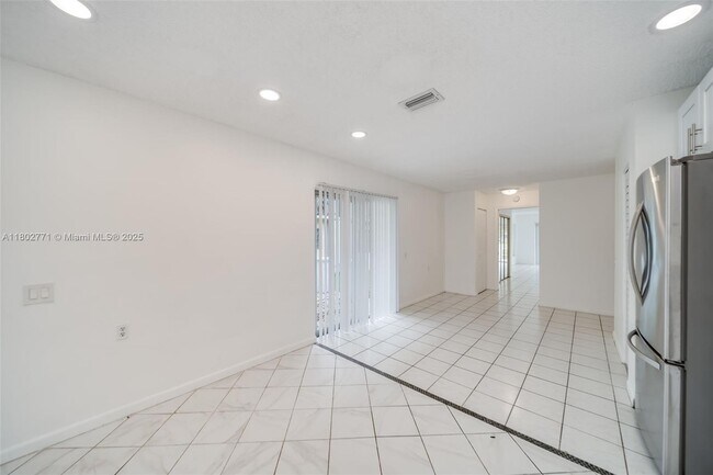 Building Photo - 11640 NW 39th St