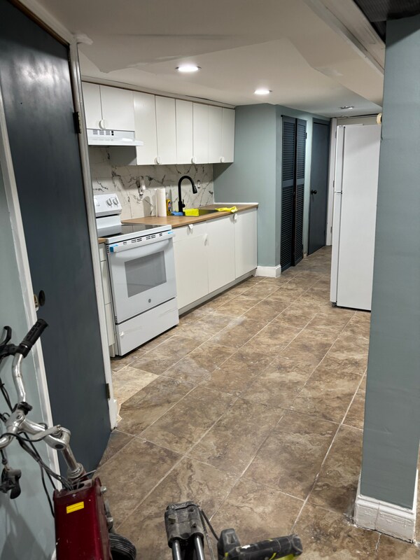 Building Photo - 114-01 Francis Lewis Blvd