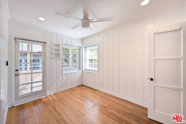 Building Photo - 601 9th St