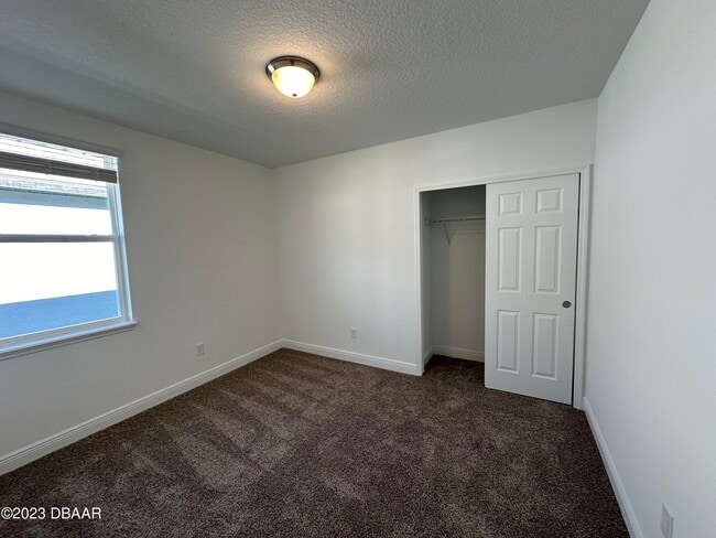 Building Photo - 206 Pitching Wedge Dr