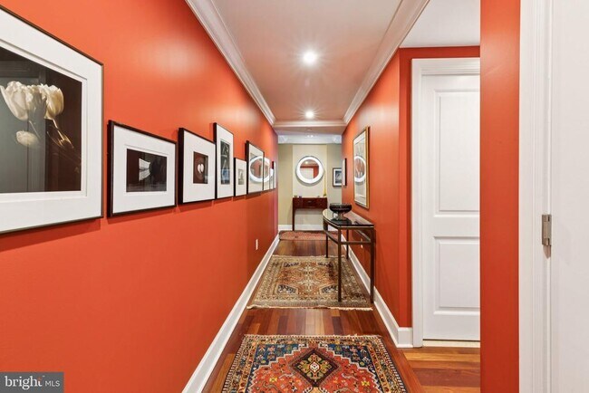 Building Photo - 1701 Locust St