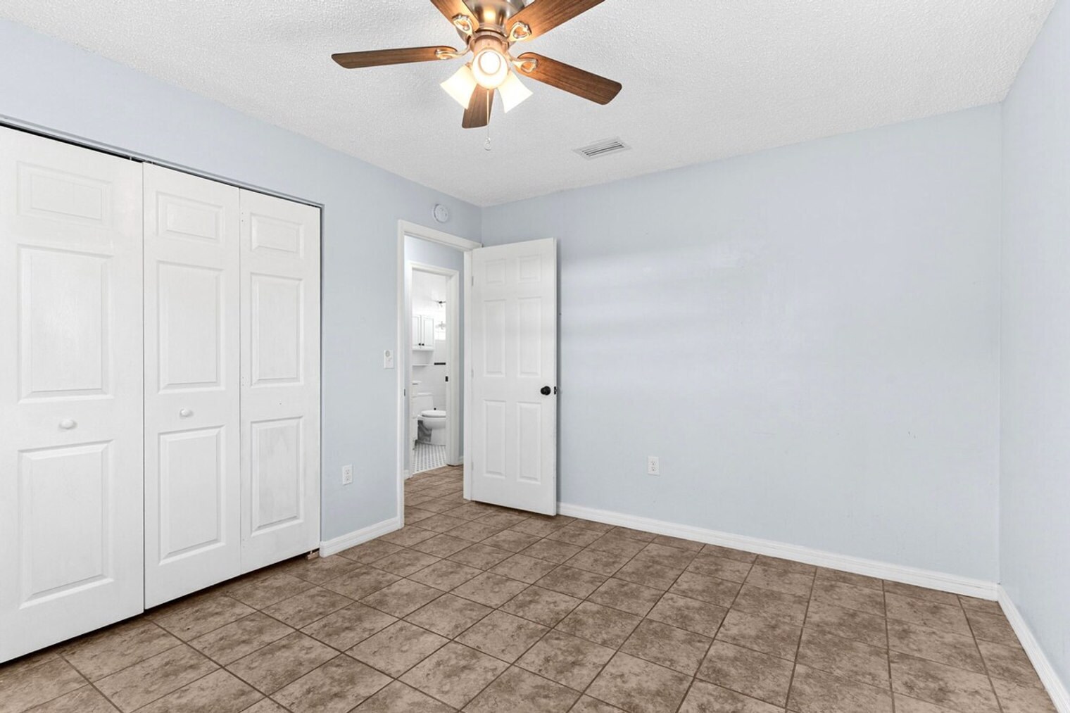 Building Photo - 3150 W Carmine Rd