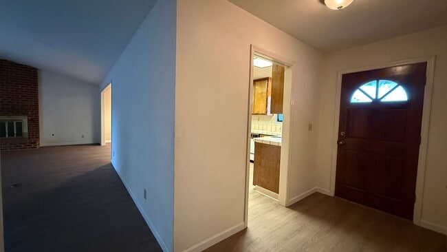 Building Photo - 782 Rachel Dr