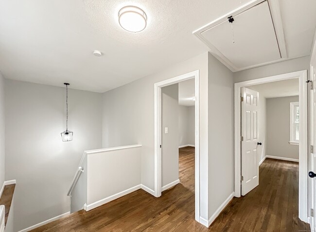 Building Photo - 85 Cold Spring Cir
