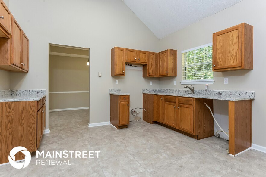 Building Photo - 530 Cherry Branch Ln