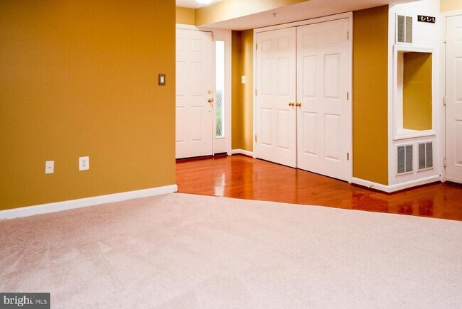 Building Photo - 1551 Falling Brook Ct