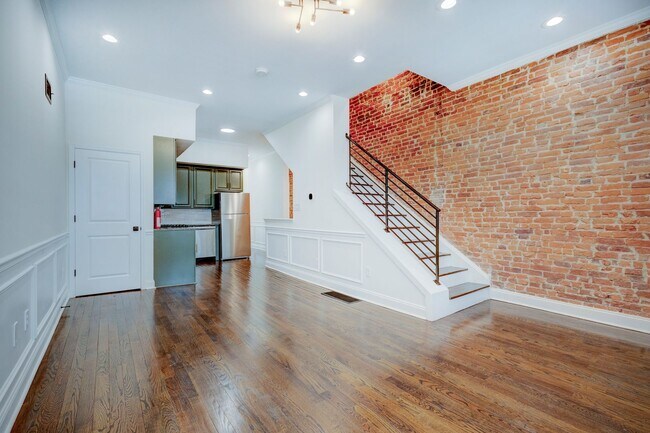 Building Photo - Newly Renovated 6 Bedrooms / 4 Bathrooms at Norris St