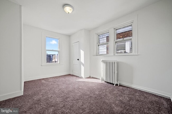 Building Photo - 312 E Eleanor St