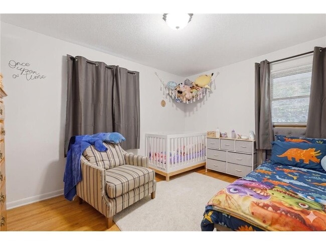 Building Photo - 3308 Roosevelt Ct NE