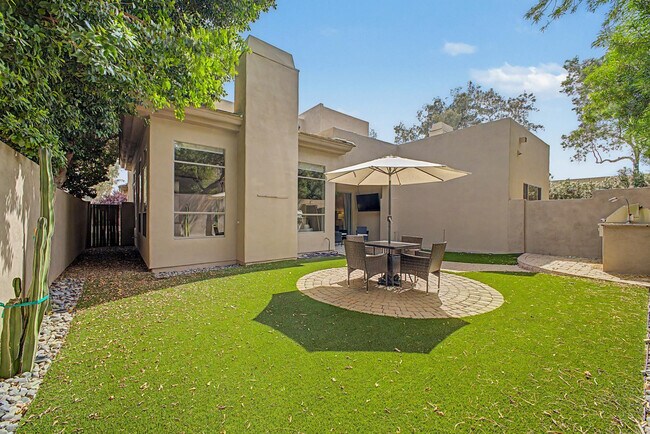 Building Photo - 7262 E Woodsage Ln