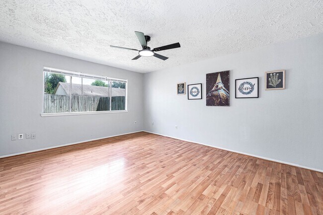 Building Photo - 13402 Tara Oak Dr