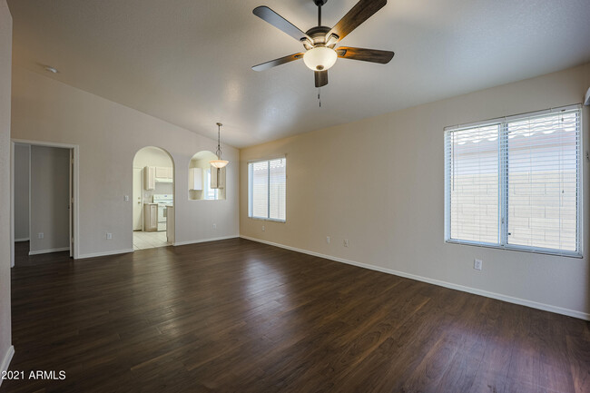 Building Photo - 4807 W Ponderosa Ln